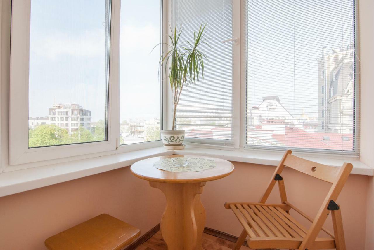 Home Hotel Apartments On Mykhailivska Square - Kiev Ngoại thất bức ảnh